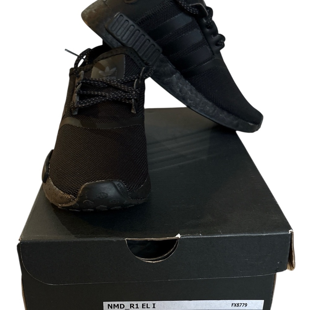Adidas Men's Triple Black Sneakers